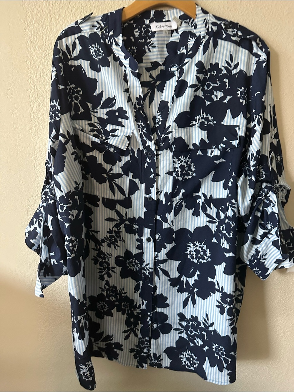 Calvin Klein Navy & White Floral Button-Front Shirt size 2X/ NWOT 1439